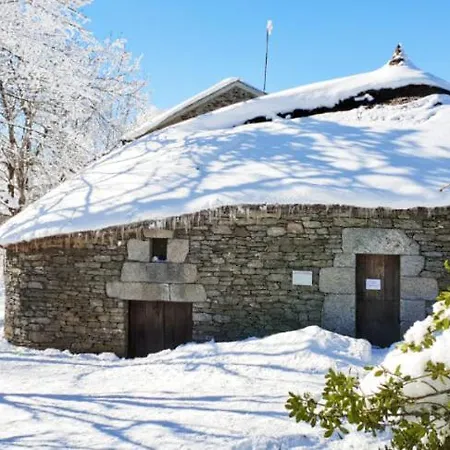 Casa Pazos, 2*
